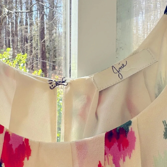 Joie 100% Silk spaghetti strap, halter neckline short dress size small. Flirty. - Picture 3 of 13